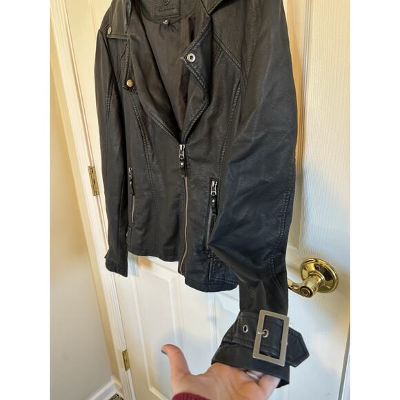 Max Studio Faux Leather Black Jacket Buckles Zippers Size Medium Motorcycle - Picture 3 of 5